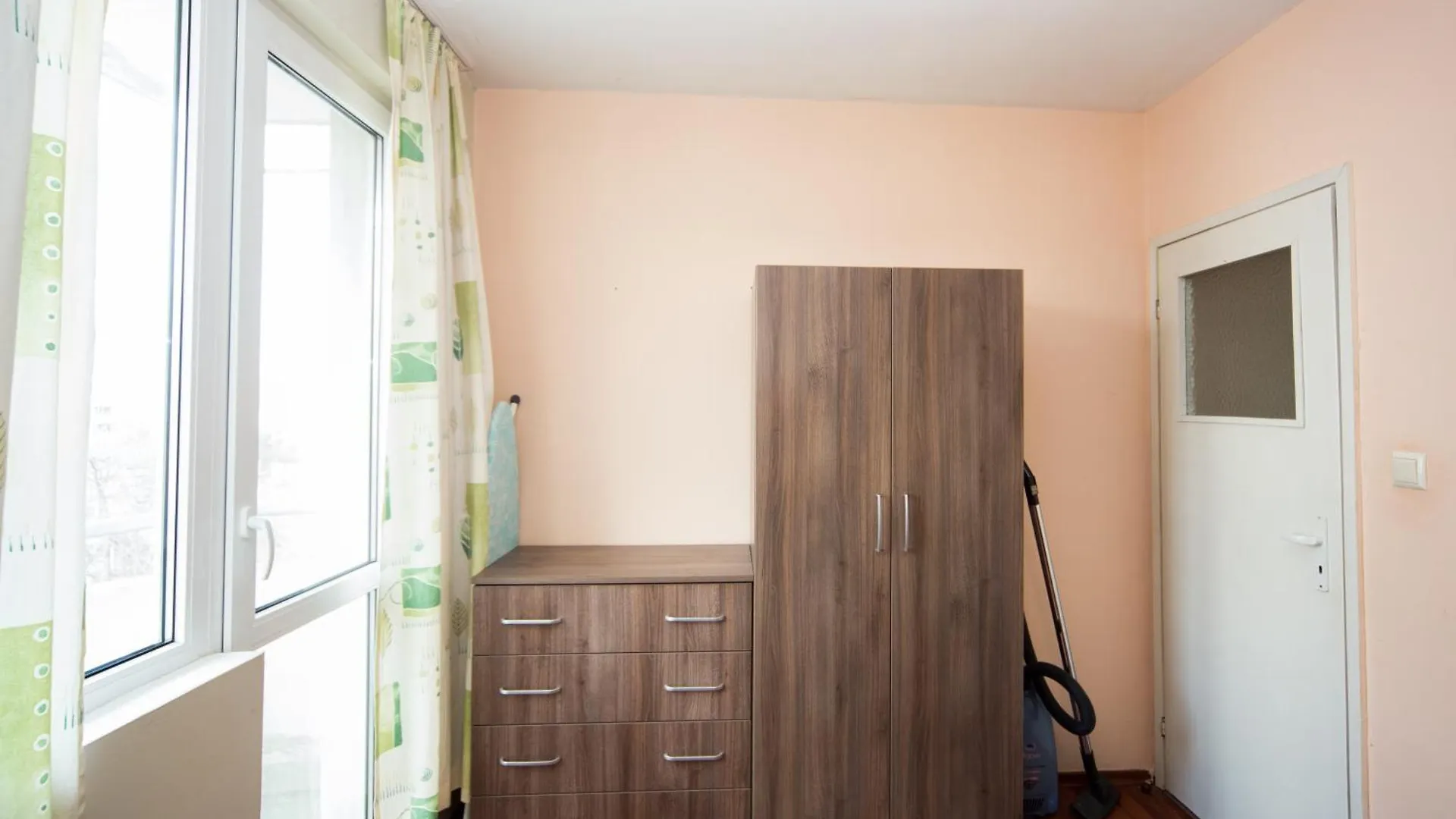 Apartment Lazur - Nice Sunny Flat Burgas Bulgaria