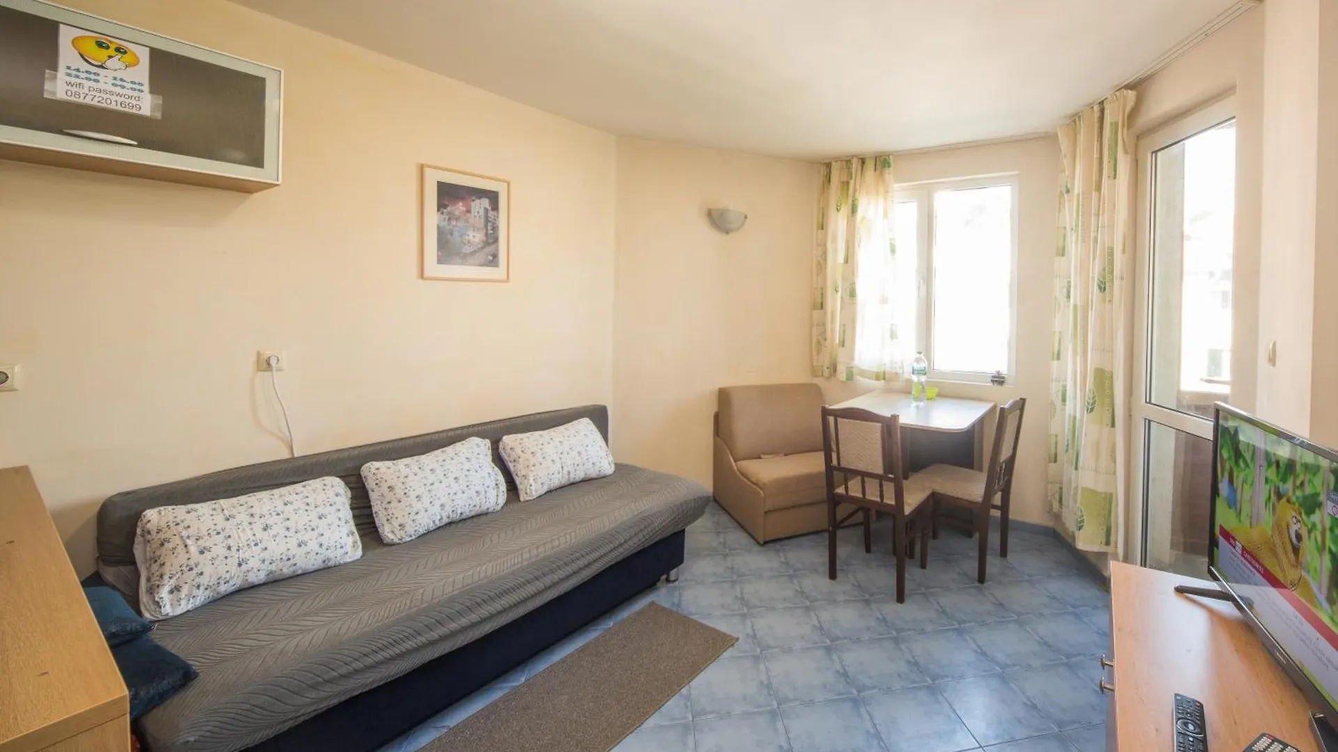 Apartment Lazur - Nice Sunny Flat Burgas