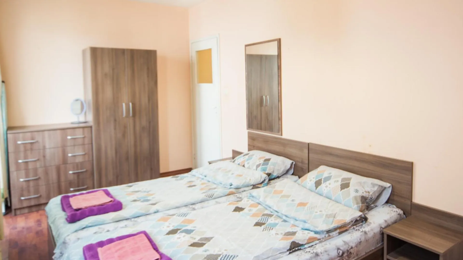 Apartment Lazur - Nice Sunny Flat Burgas Bulgaria